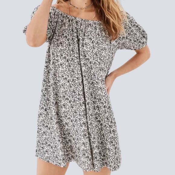 American Eagle Outfitters Dresses & Skirts - American Eagle Ditsy Floral Mini Dress